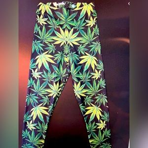 Woah Dude! leggings by Blackmilk Clothing